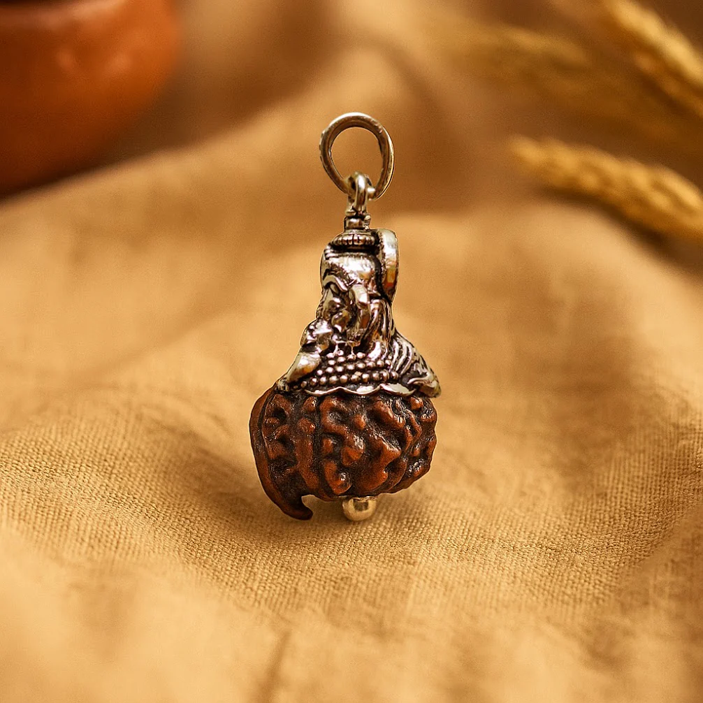Ganesh Mukhi Rudraksha Pendant in Silver - Image 3