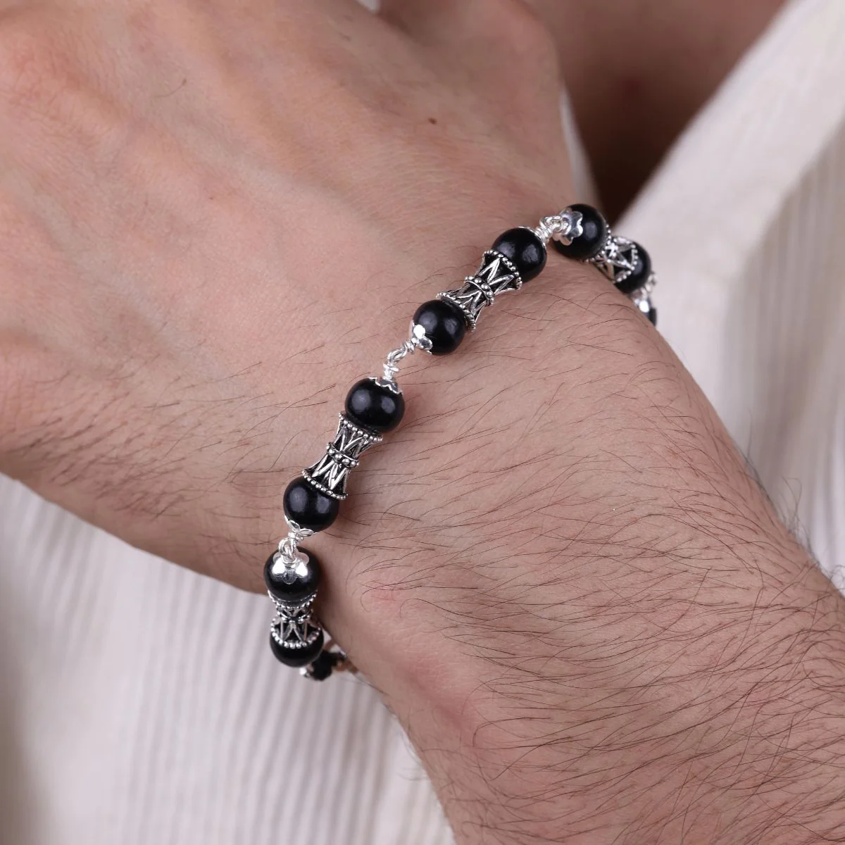 Karungali with Damru Silver Bracelet - Image 3