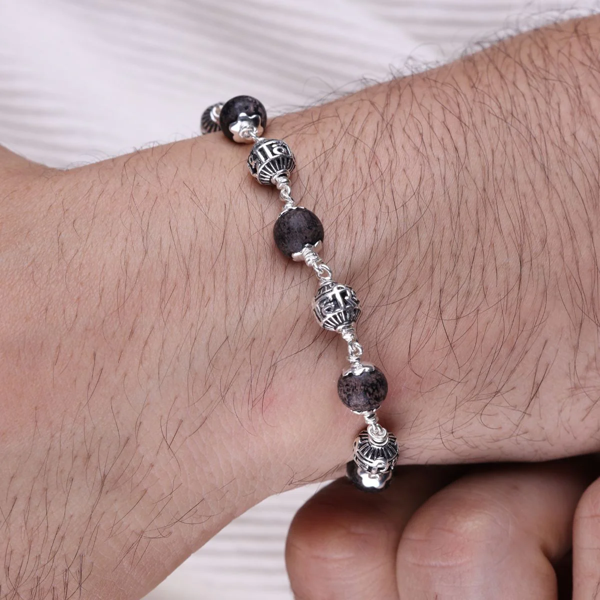 Karungali with Shree Hari Silver Bracelet - Image 3