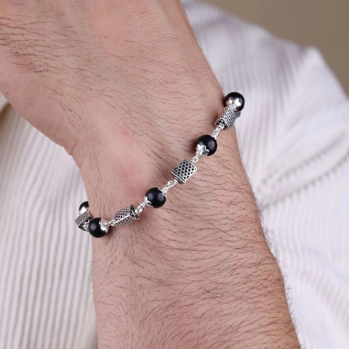 Karungali with Triangle Beads Silver Bracelet - Image 3