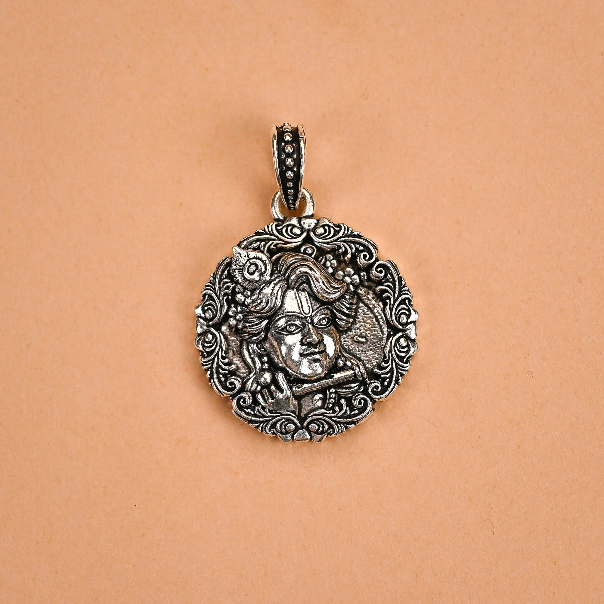 Murlidhar Krishna In Round Silver Pendant - Image 2