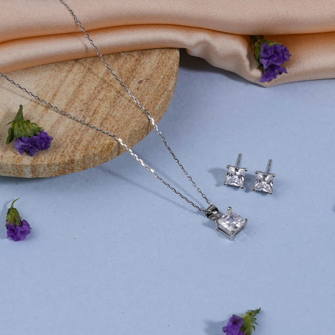 Square Diamond Pendant Set For Women - Image 2